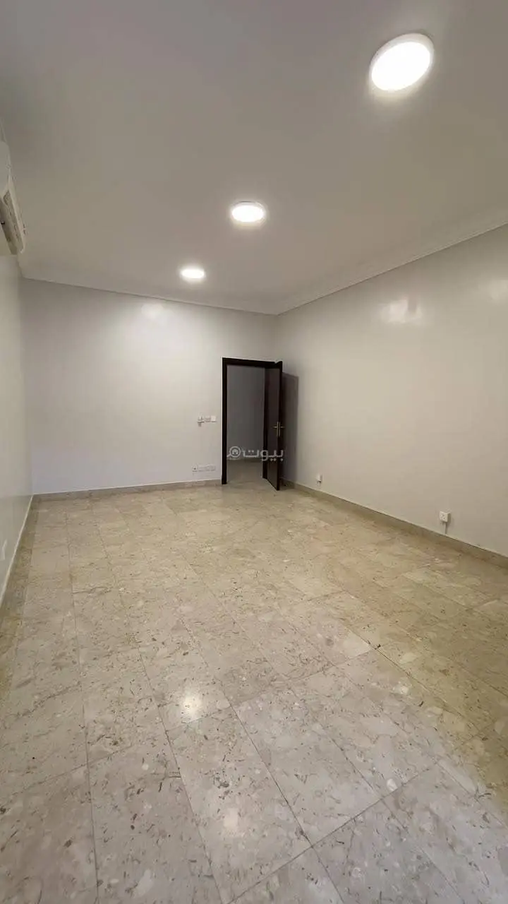 3 bedroom apartment in Al Rawdah, Jeddah 9