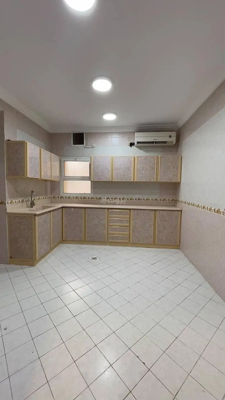 3 bedroom apartment in Al Rawdah, Jeddah 14