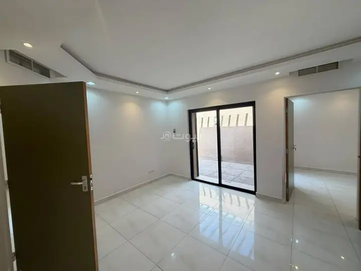 2 bedroom villa in King Fahd, Riyadh 5