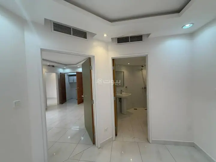 2 bedroom villa in King Fahd, Riyadh 6