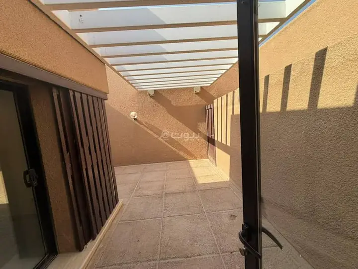 2 bedroom villa in King Fahd, Riyadh 10