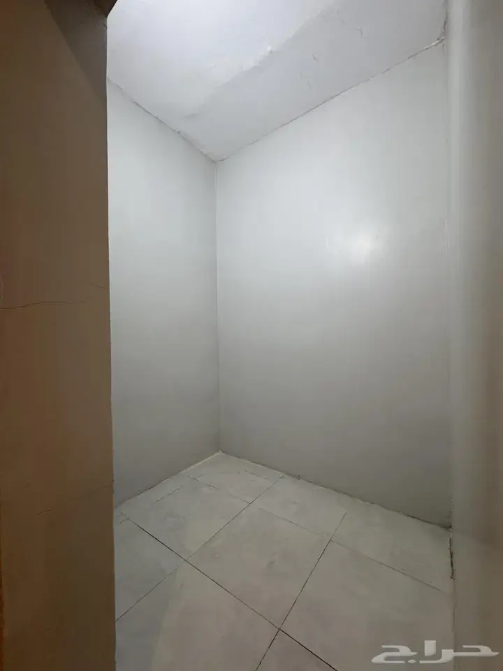 5 bedroom apartment in Ar Rayan, Jeddah 7
