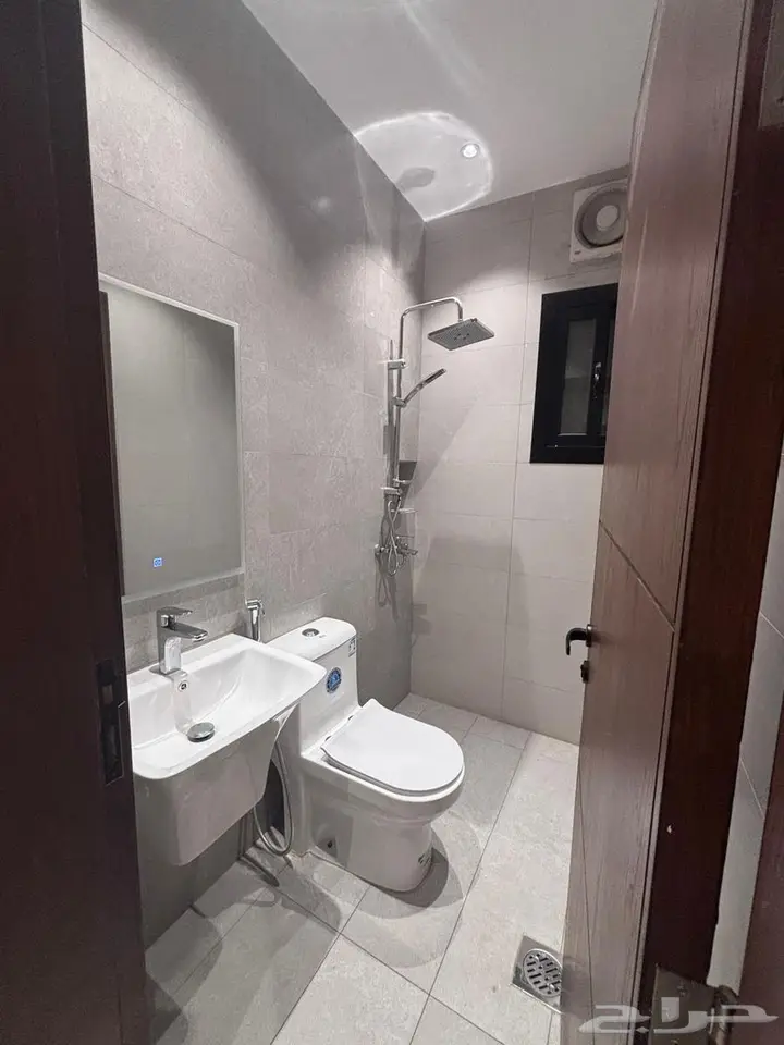 2 bedroom apartment in Al Rabwa, Jeddah 2