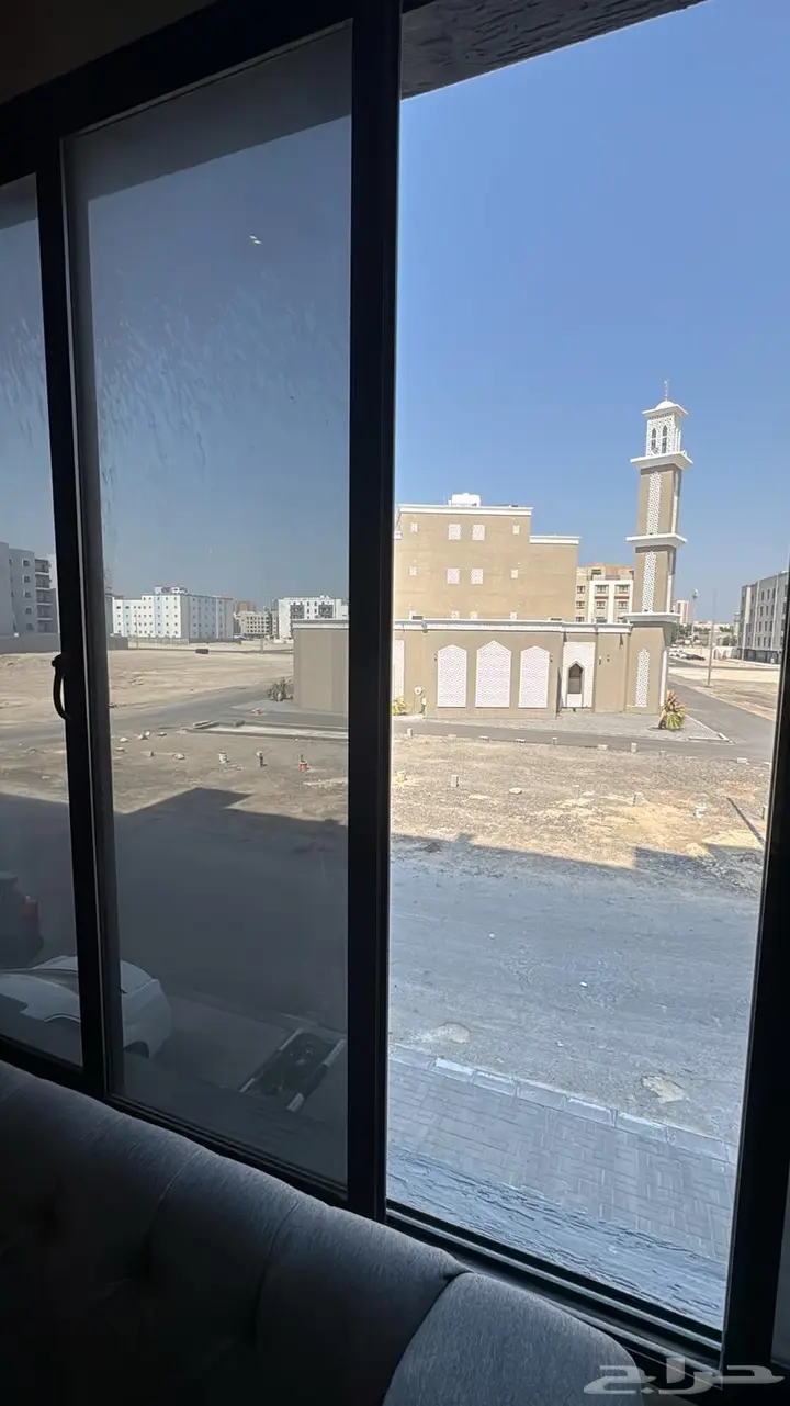 شقة  في الحمرا، الخبر 9