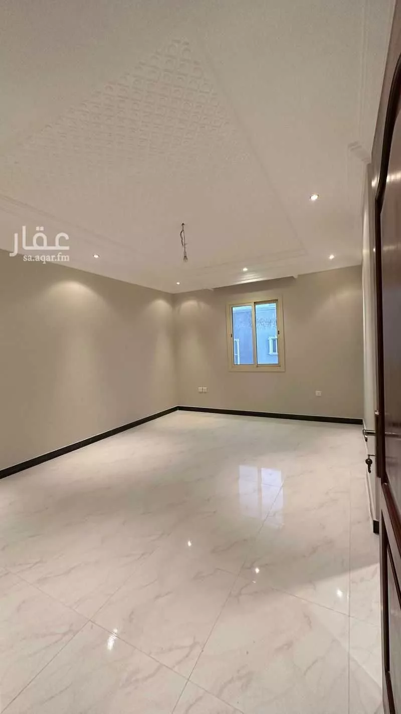 411 sqm building in Al Rawdah 7