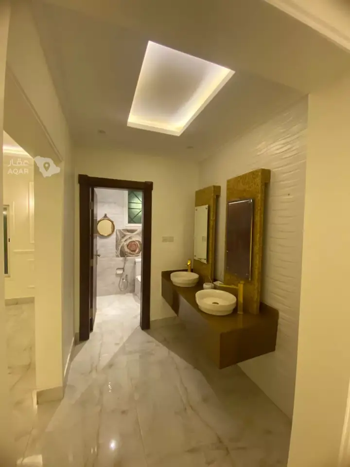 5 bedroom villa in Al Wahah, Riyadh 23
