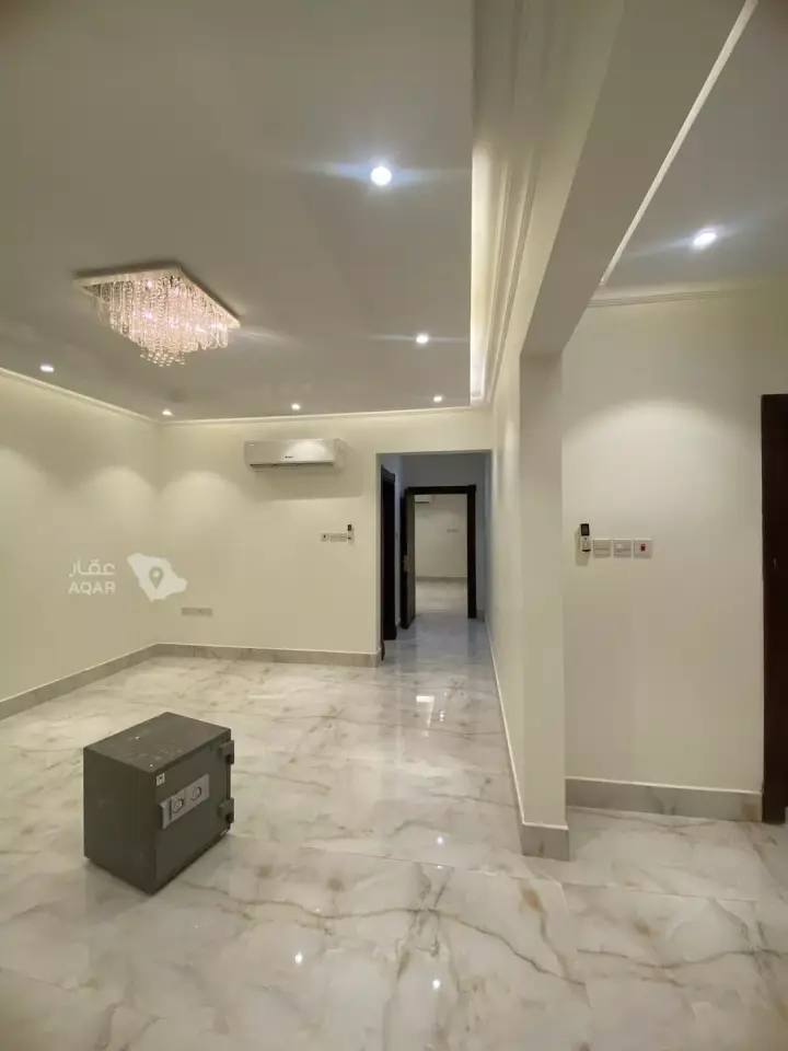 5 bedroom villa in Al Wahah, Riyadh 16
