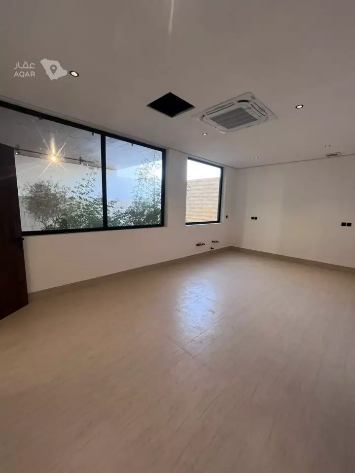 4 bedroom villa in Al Mahdiyyah, Riyadh 11