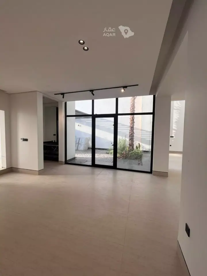 4 bedroom villa in Al Mahdiyyah, Riyadh 8
