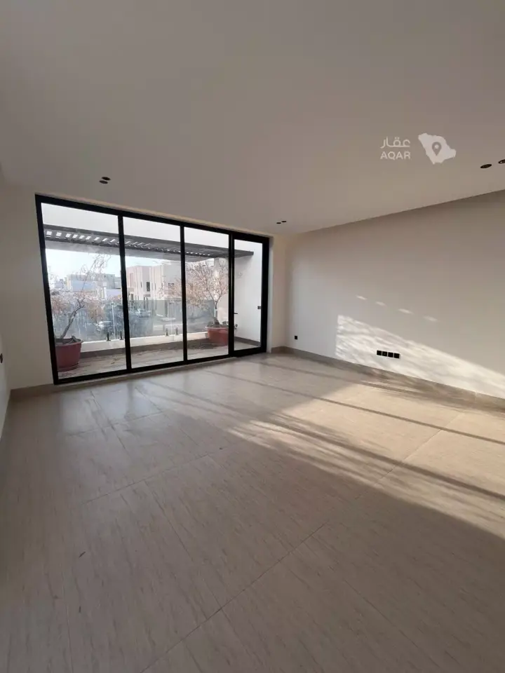 4 bedroom villa in Al Mahdiyyah, Riyadh 17