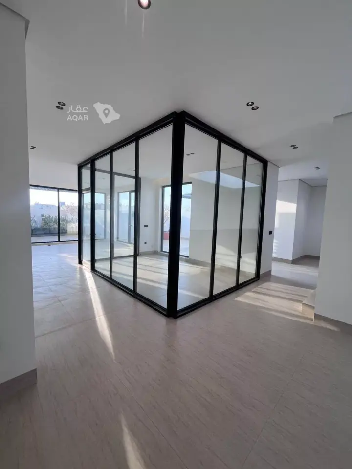 4 bedroom villa in Al Mahdiyyah, Riyadh 19