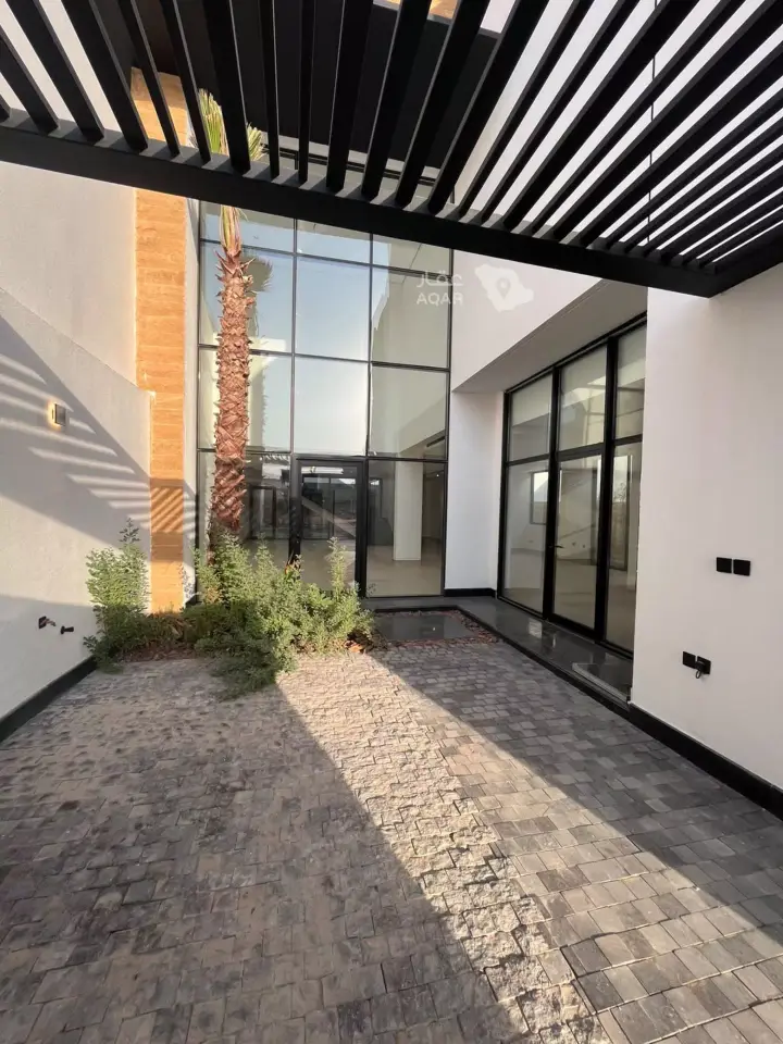 4 bedroom villa in Al Mahdiyyah, Riyadh 9