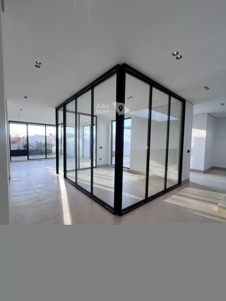 4 bedroom villa in Al Mahdiyyah, Riyadh 18