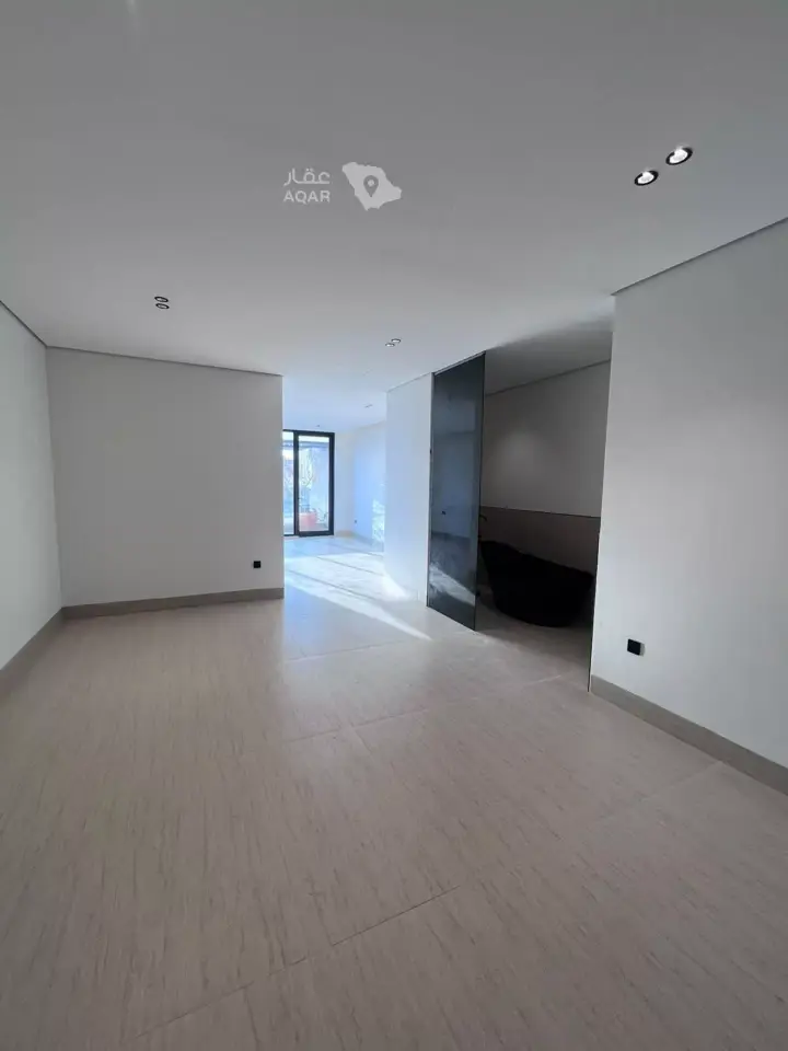 4 bedroom villa in Al Mahdiyyah, Riyadh 25