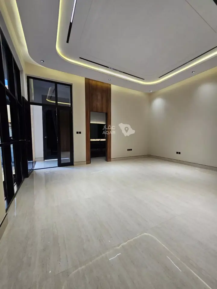 3 bedroom villa in Al Mahdiyyah, Riyadh 8
