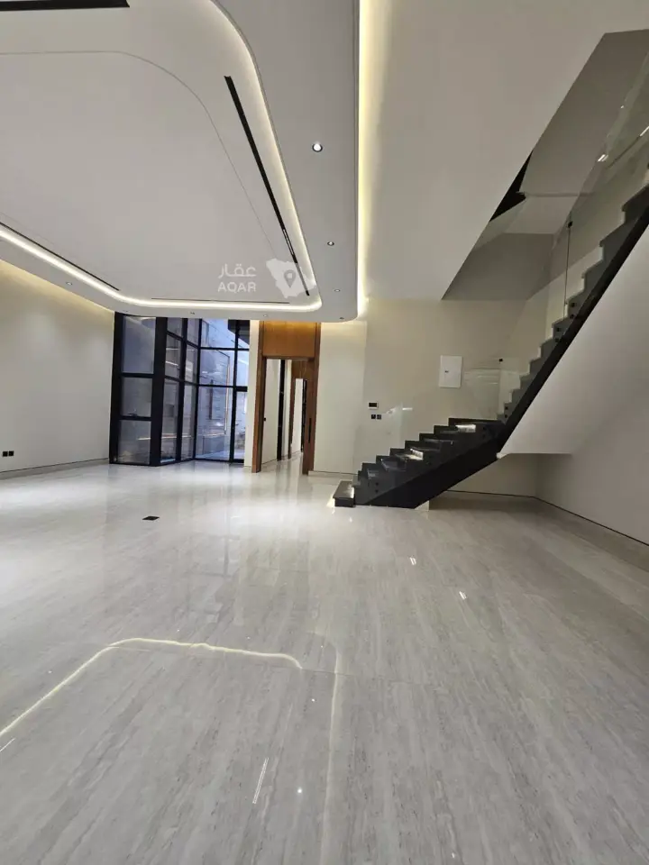 3 bedroom villa in Al Mahdiyyah, Riyadh 11