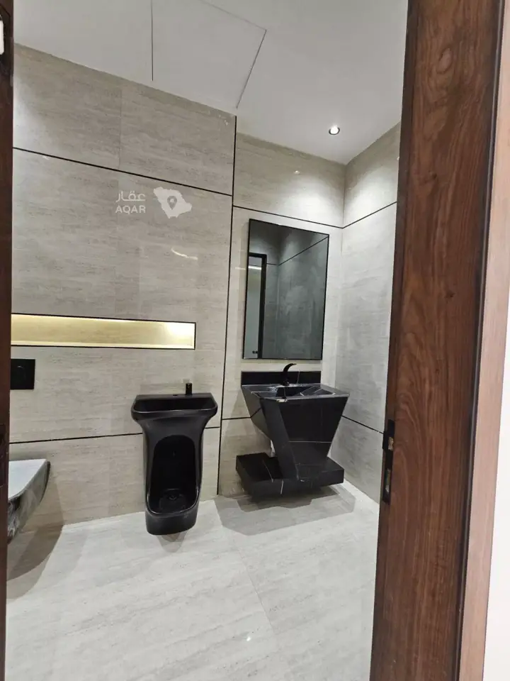 3 bedroom villa in Al Mahdiyyah, Riyadh 13