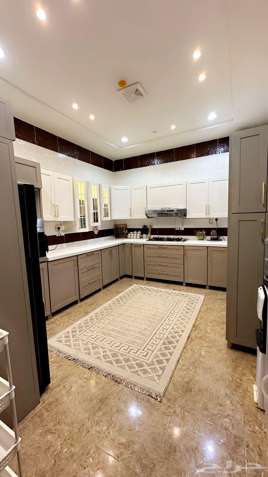 3 bedroom apartment in Al Rimal 4