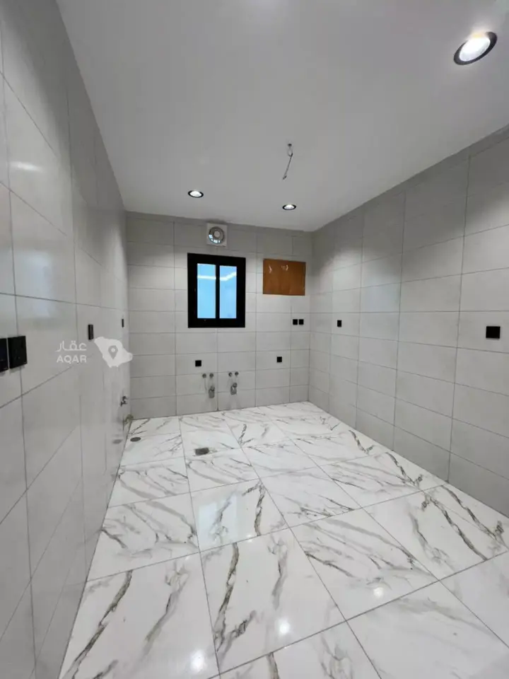 4 bedroom apartment in Bryman, Jeddah 3