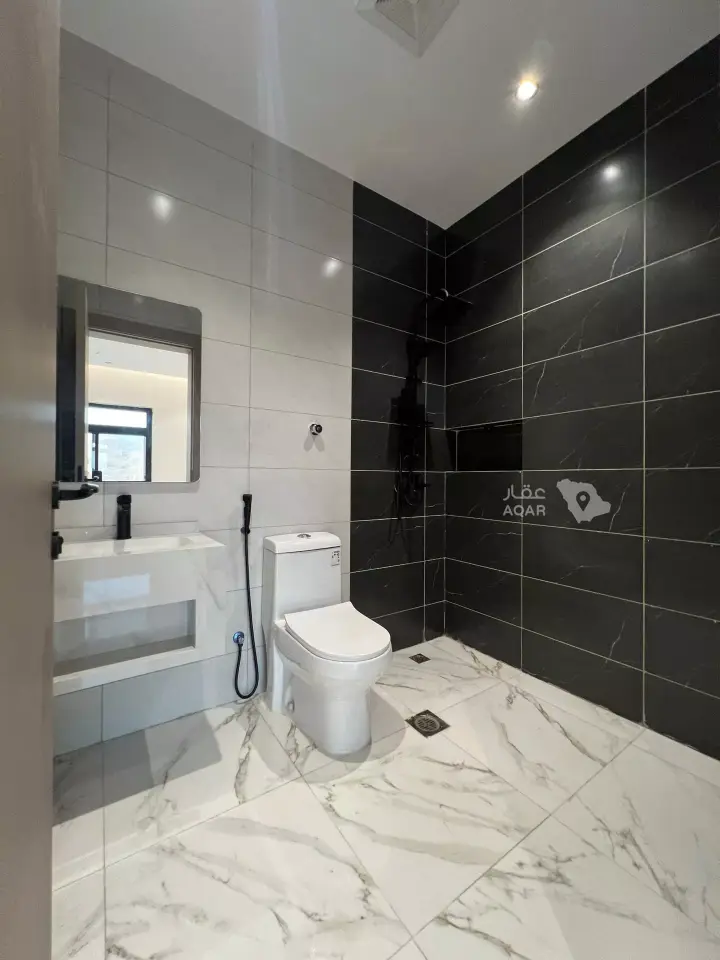 4 bedroom apartment in Bryman, Jeddah 6