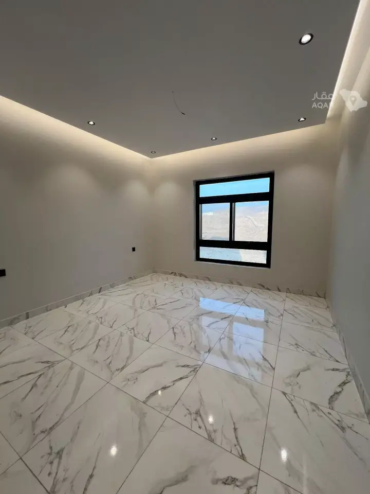 4 bedroom apartment in Bryman, Jeddah 2