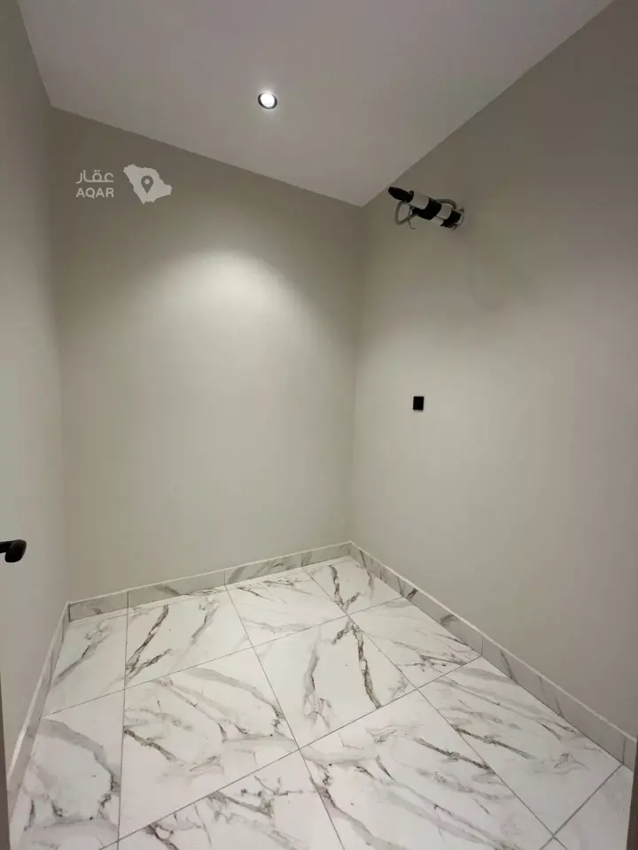 4 bedroom apartment in Bryman, Jeddah 11