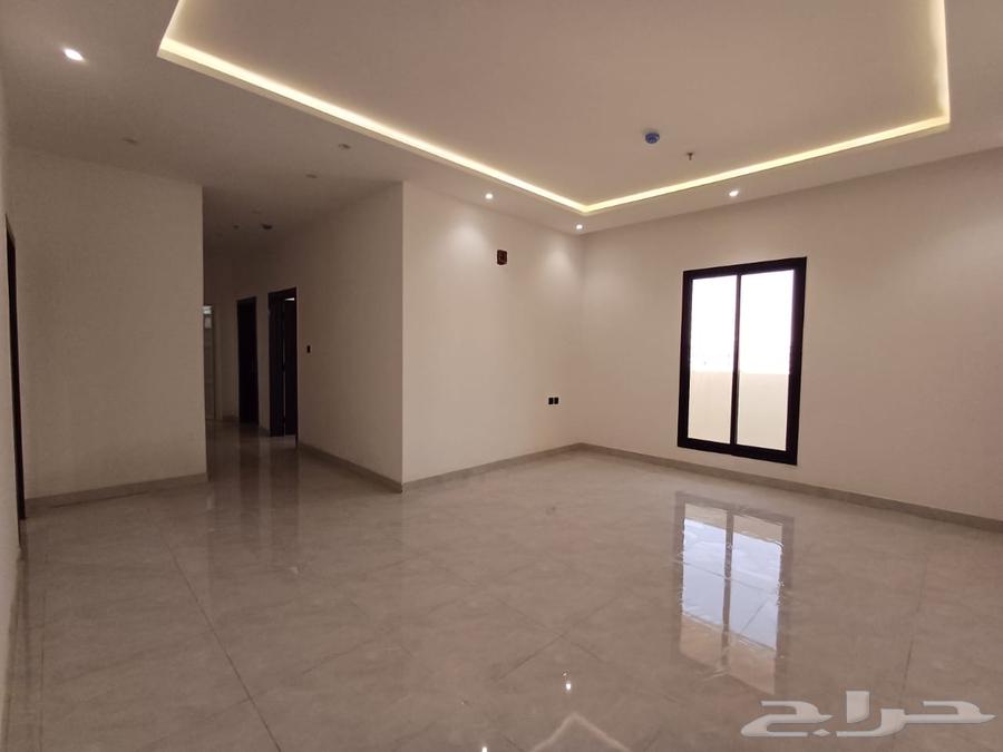 3 bedroom apartment in Al Rimal 9