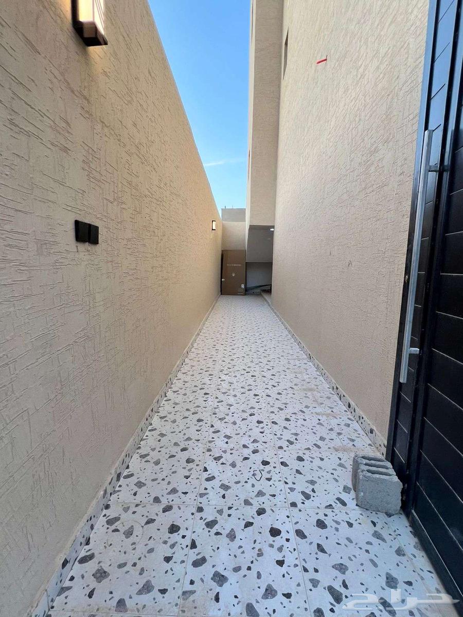 4 bedroom apartment in Al Janadriyah 6