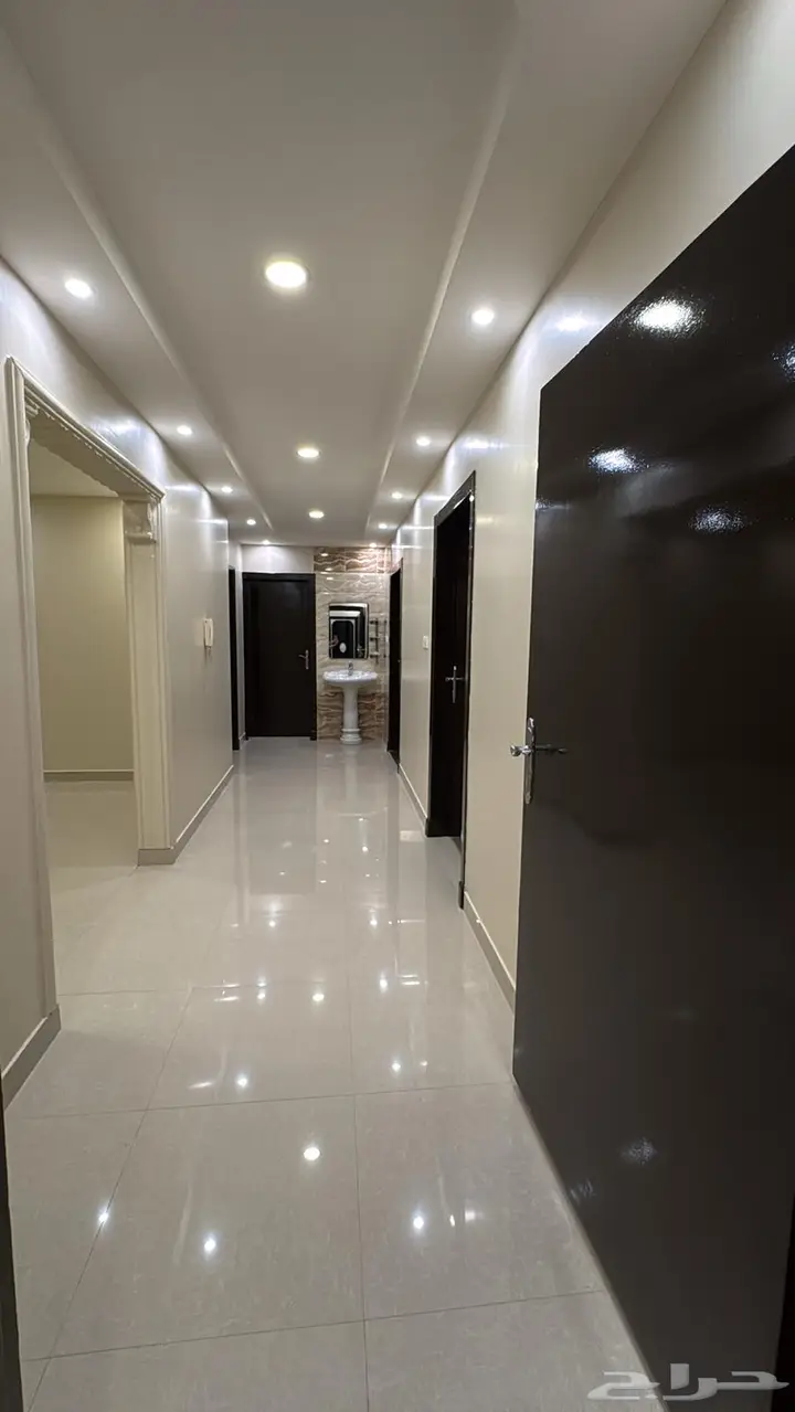 4 bedroom apartment in Dhahrat Laban, Riyadh 7