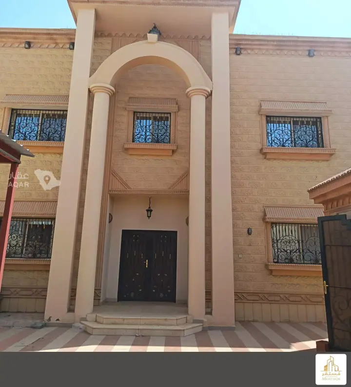 10 bedroom villa in An Naqrah, Hail 2