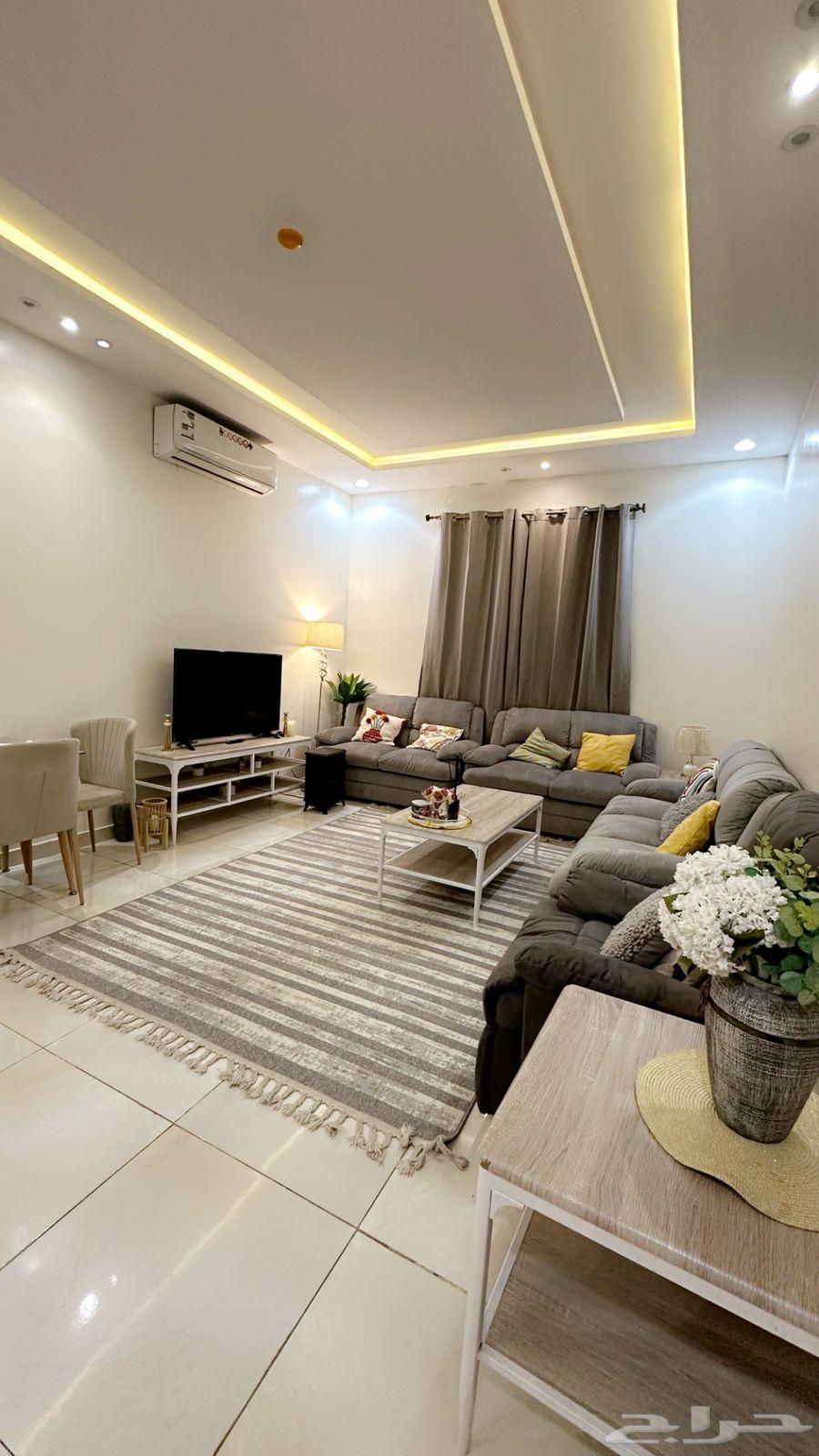 5 bedroom apartment in Al Rimal 5