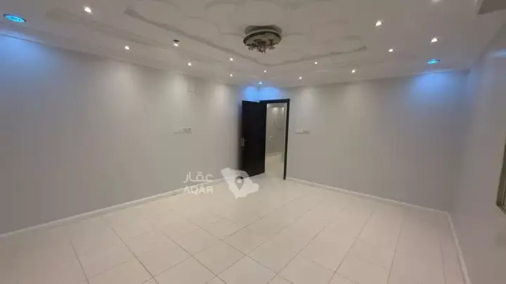 3 bedroom apartment in Hajar, Eastern Province 2