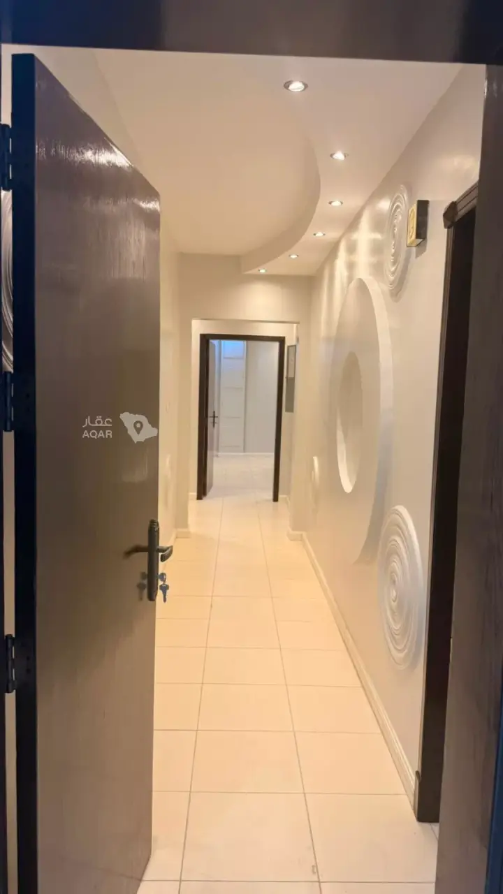 3 bedroom apartment in Hajar, Eastern Province 3