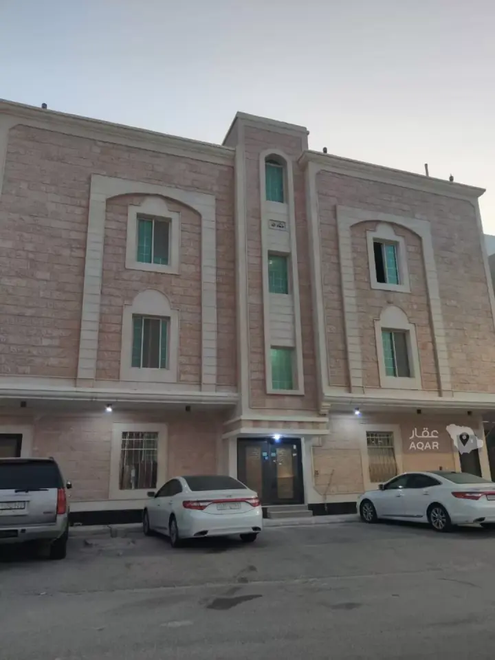 3 bedroom apartment in Hajar, Eastern Province