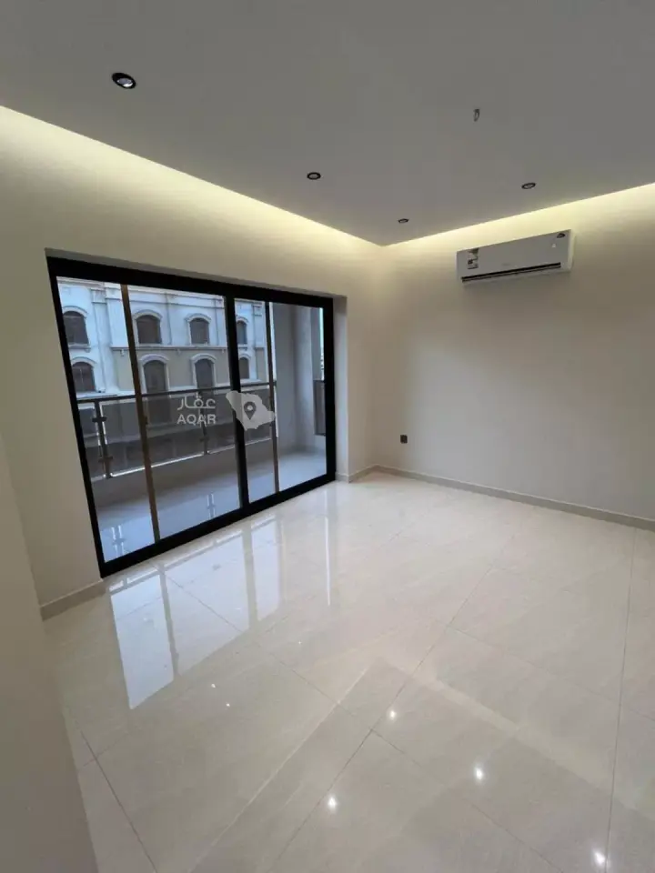 3 bedroom apartment in Hajar, Eastern Province 15