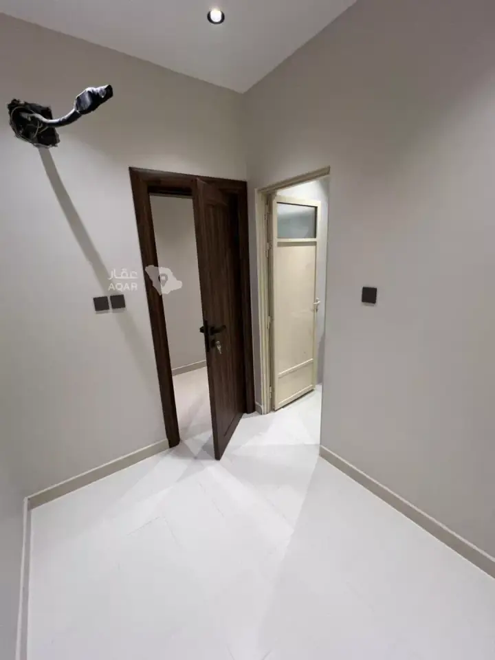 3 bedroom apartment in Hajar, Eastern Province 19