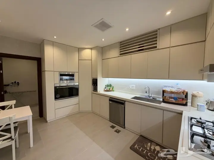 4 bedroom villa in Al Janadriyah, Riyadh 13