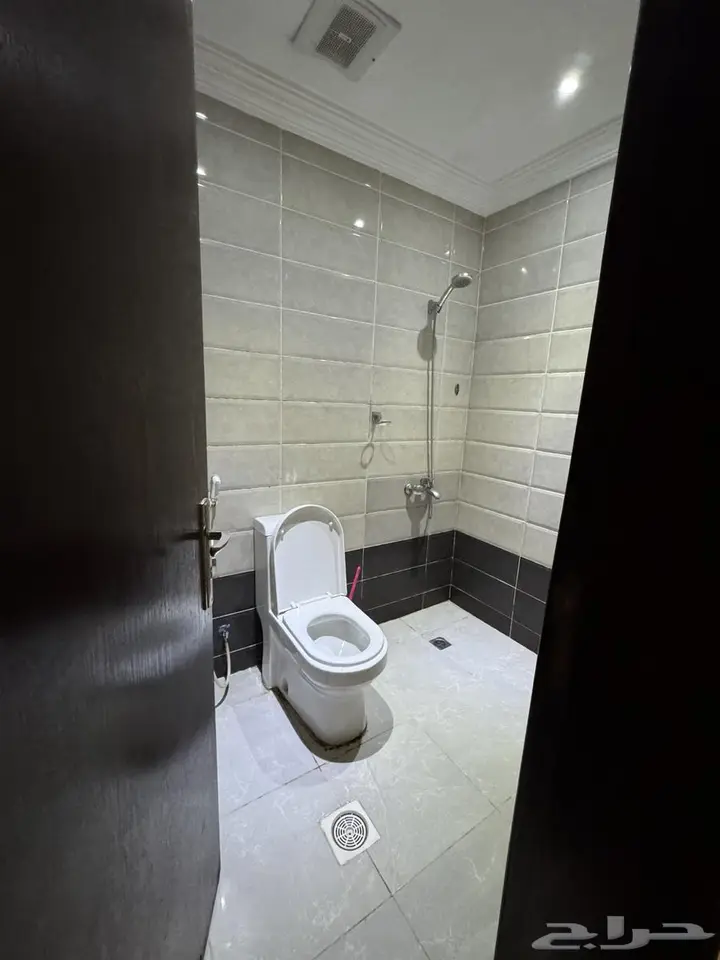 2 bedroom apartment in Al Hamdaniyah, Jeddah 8
