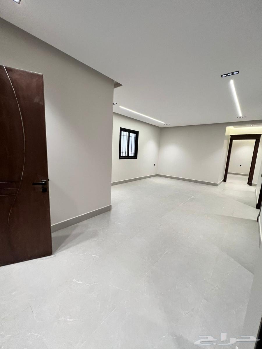 5 bedroom apartment in Al Janadriyah 6