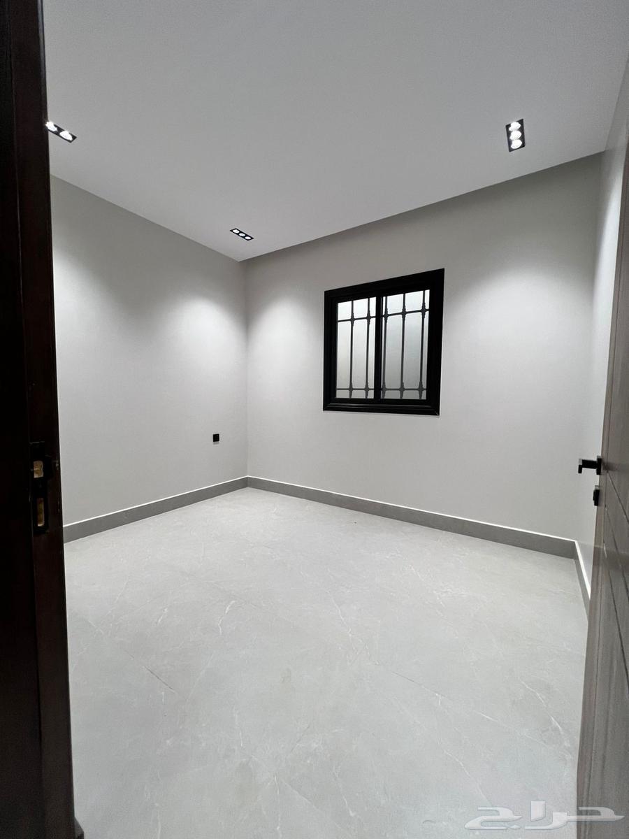 5 bedroom apartment in Al Janadriyah 7