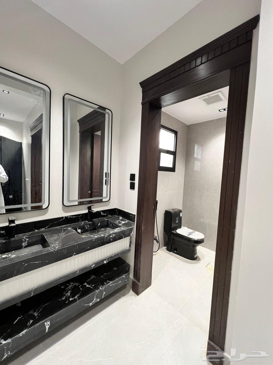 5 bedroom apartment in Al Janadriyah 10