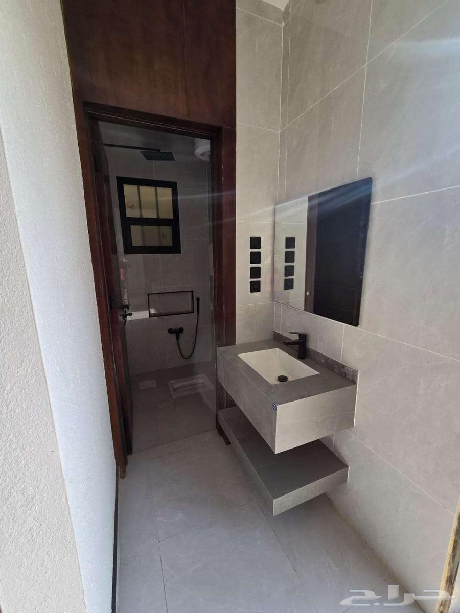5 bedroom apartment in Al Janadriyah 9