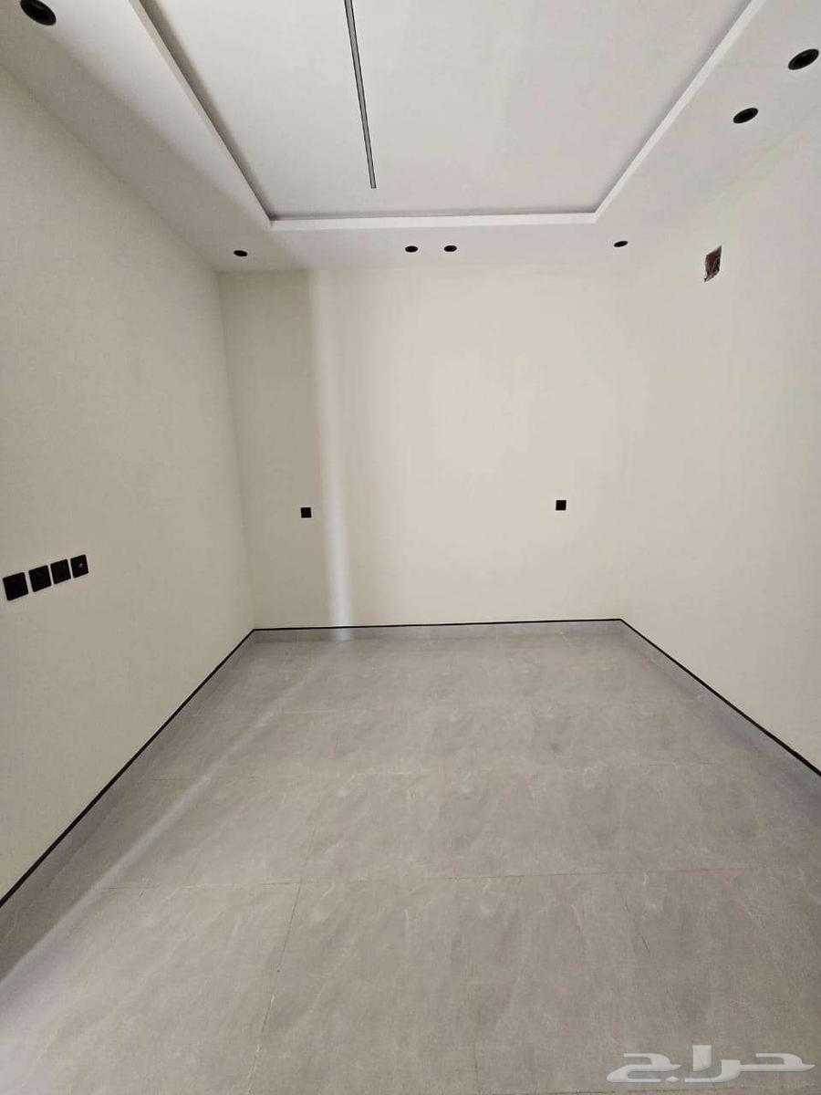 5 bedroom apartment in Al Janadriyah 10