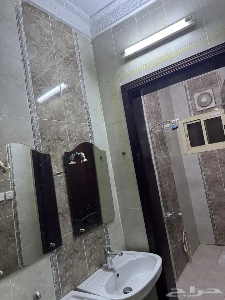 3 bedroom apartment in Al Difa, Madinah 13