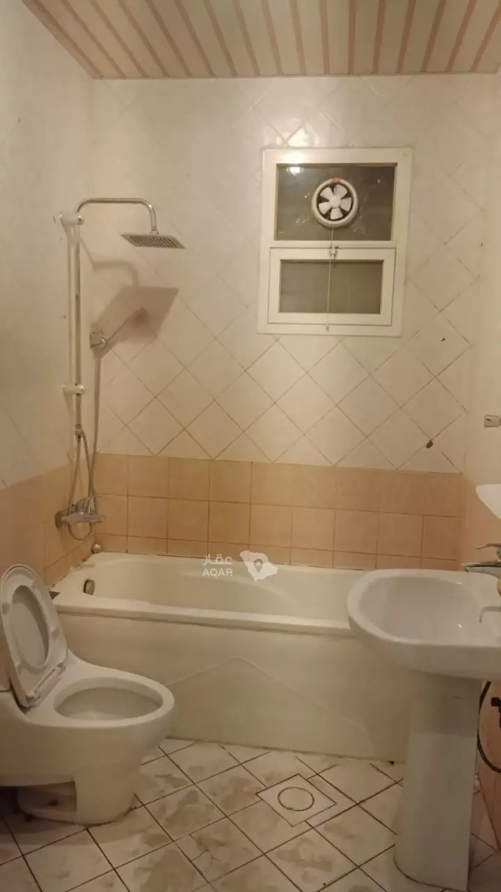 2 bedroom apartment in King Faisal, Riyadh 4
