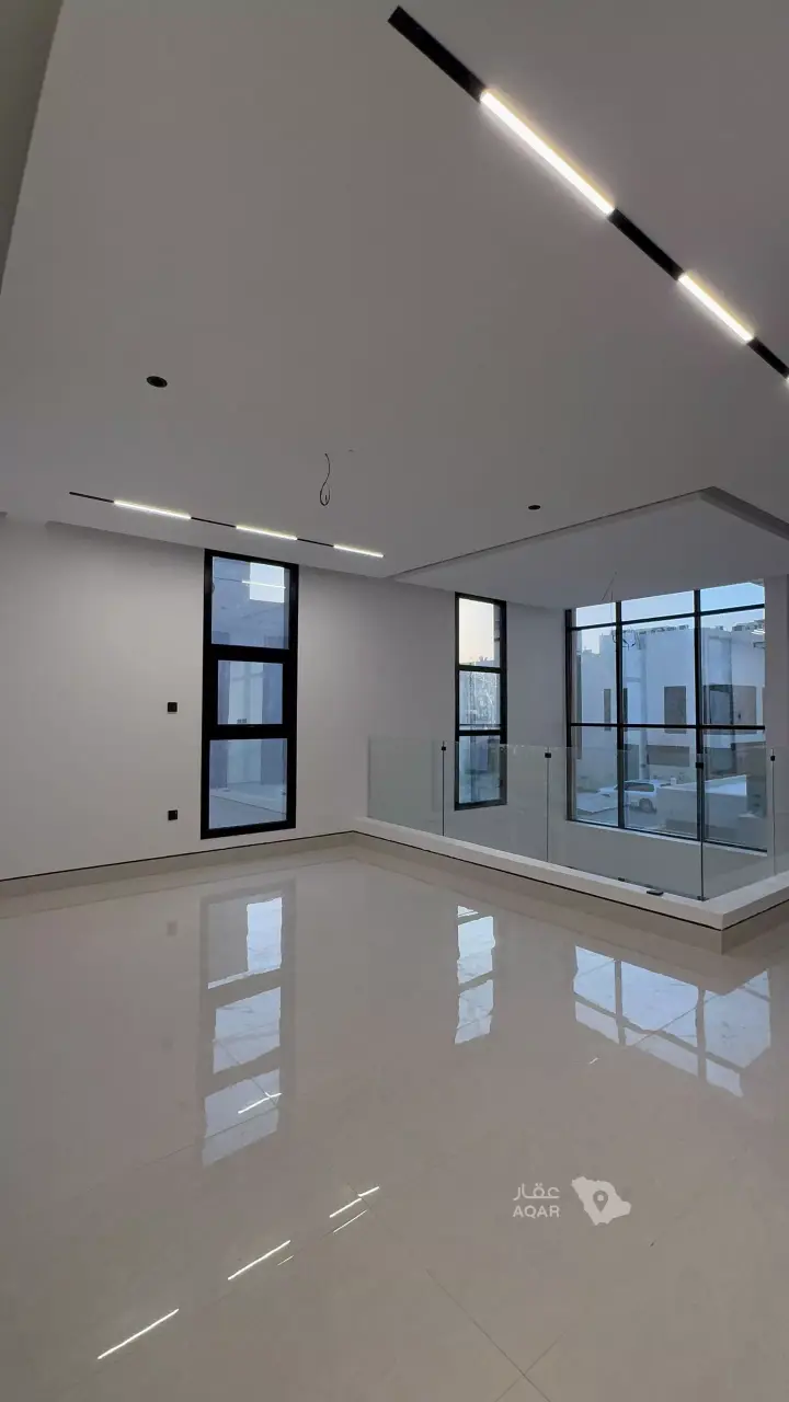 5 bedroom villa in Al Mahdiyyah, Riyadh 11
