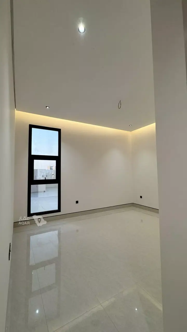 5 bedroom villa in Al Mahdiyyah, Riyadh 6