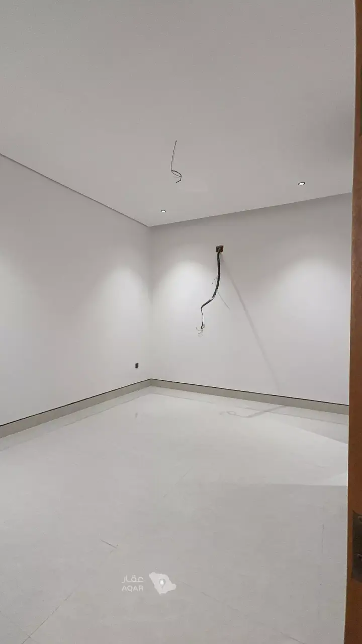 5 bedroom villa in Al Mahdiyyah, Riyadh 12