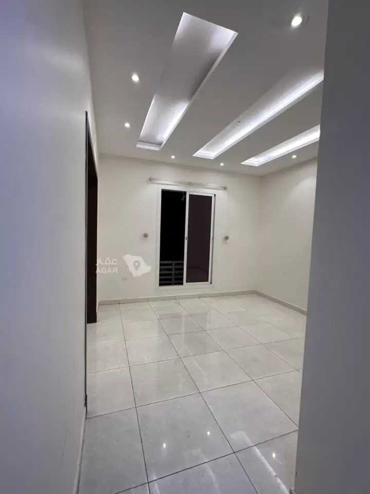 5 bedroom apartment in Al Wurud, Jeddah 3