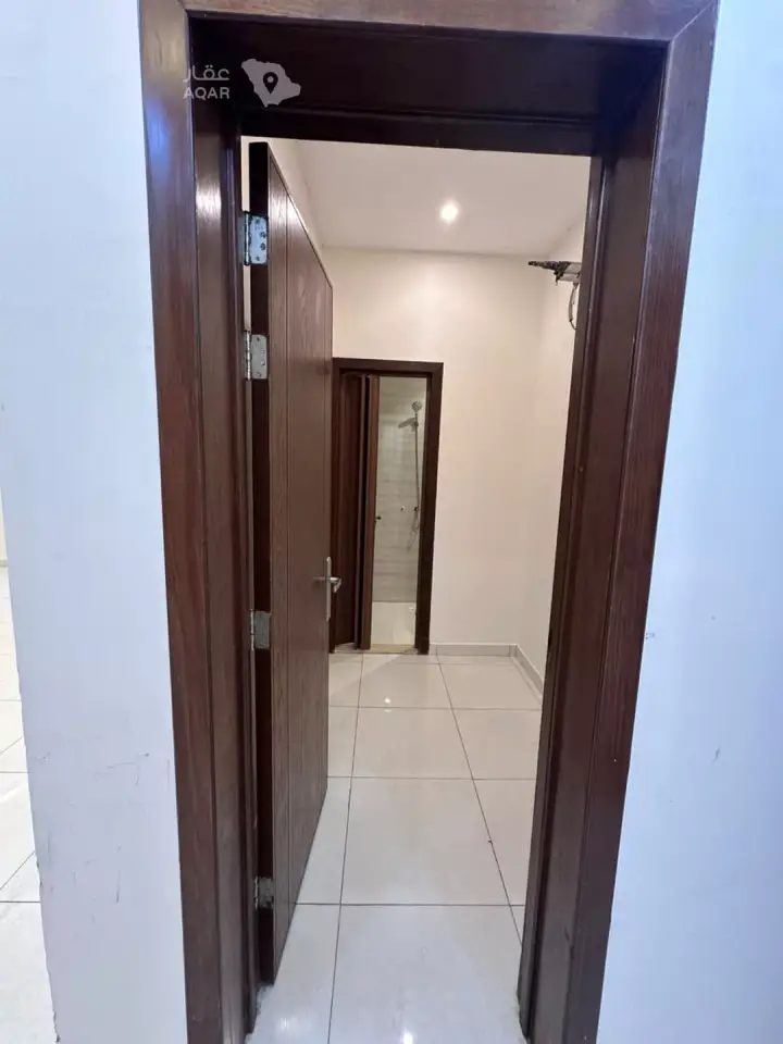 5 bedroom apartment in Al Wurud, Jeddah 9